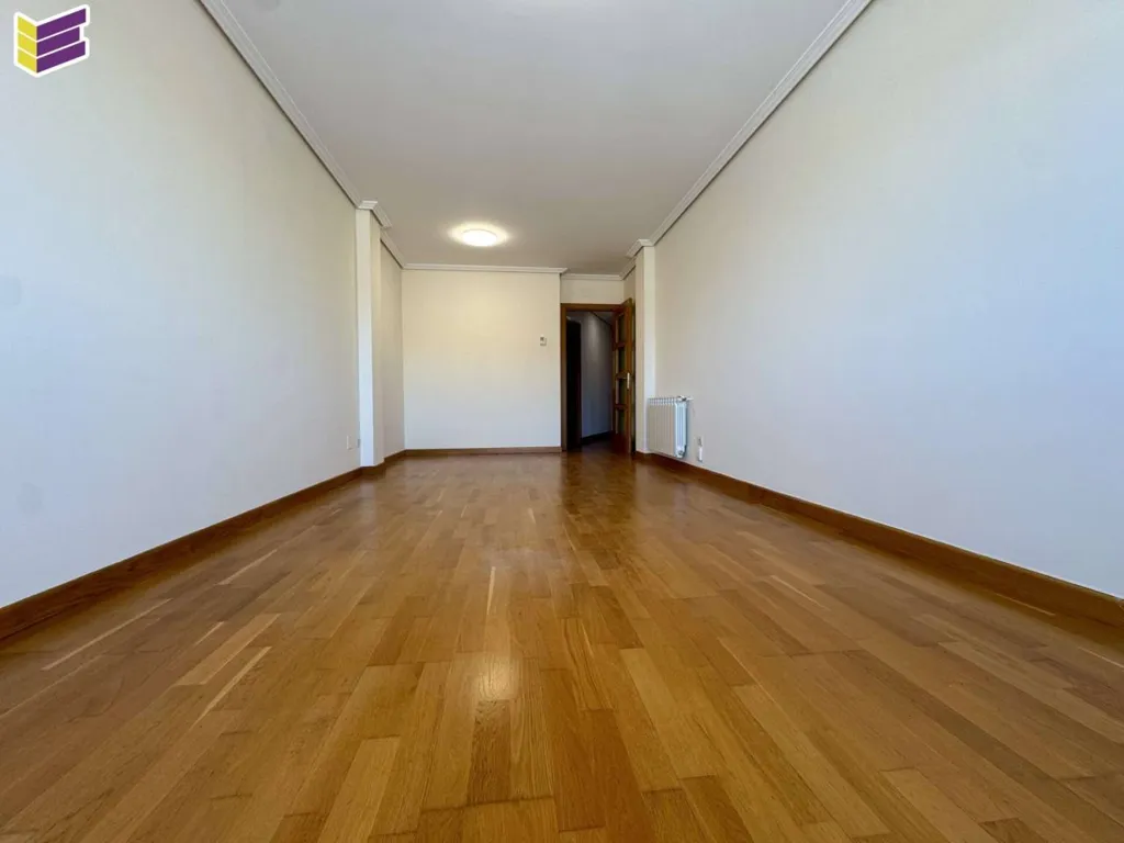 Pièces - Apartment with Lift and Garden in Mos