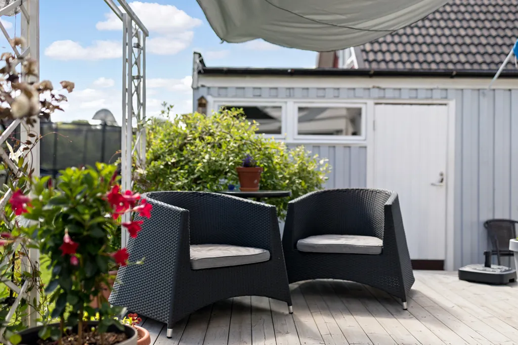 Terrasse - Modern Villa with South Terrace in Popular Area
