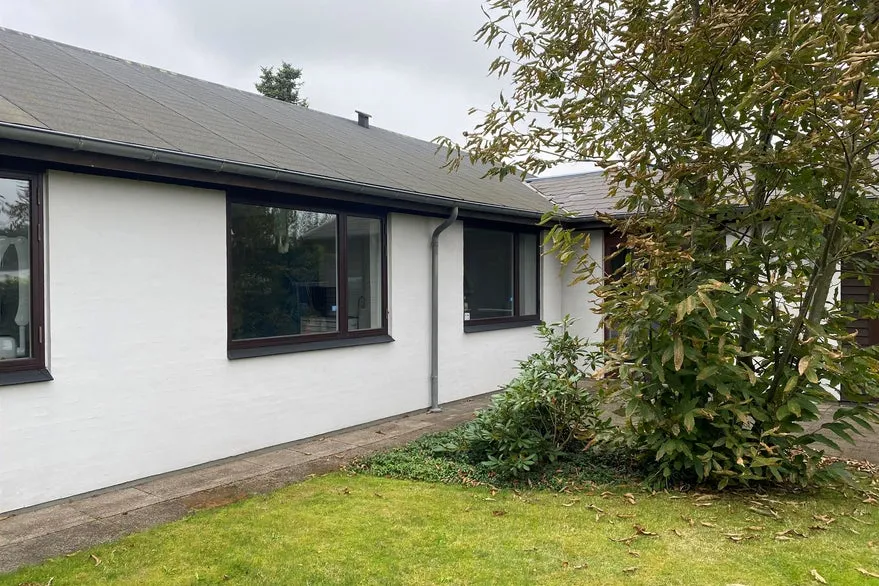 Extérieur - Business Property with Town Centre Proximity in Løsning