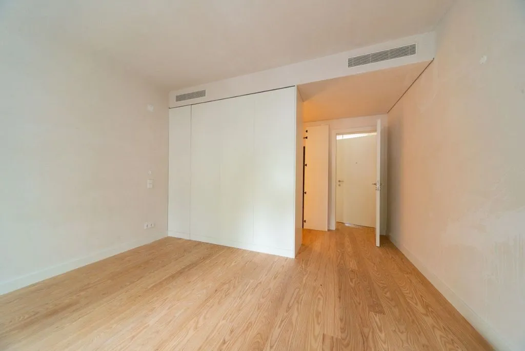 Pièces - 1 Bedroom Flat with Balcony in Lisbon