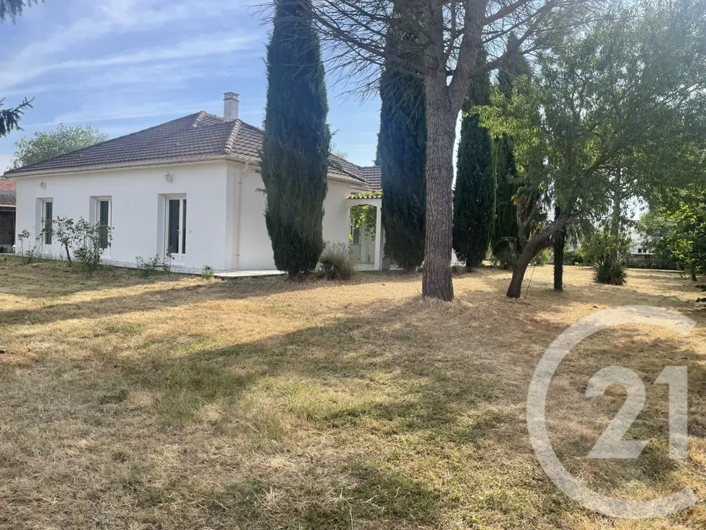 Esterno - Spacious Villa with Garden in Châtellerault