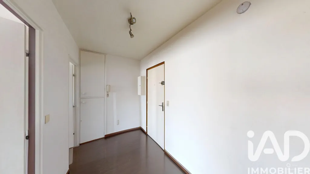 Entrée - Appartement avec Terrasse au 6e étage à La Madeleine