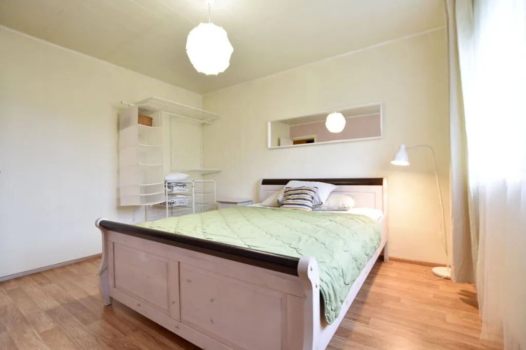 Magamistoad - Renovated Apartment in Stone House, Muhu Island