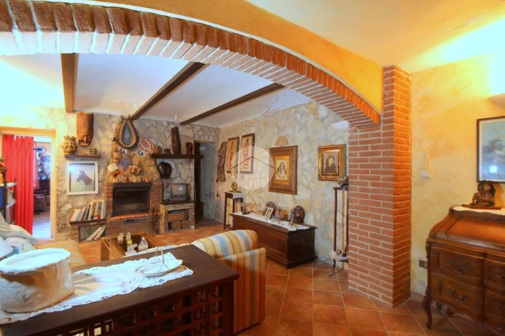 Séjour - Semi-Detached House with Panoramic View in Sommariva Perno