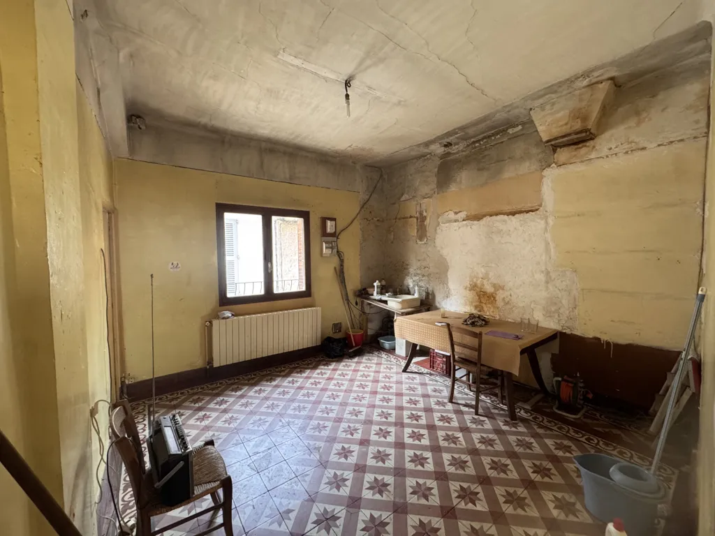 Pièces - Maison Intramuros avec Garage à Avignon