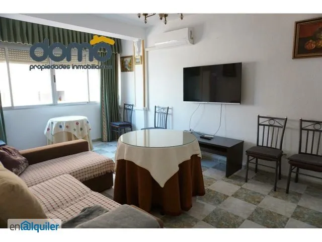 Wohnzimmer - Furnished Flat with Balcony in Granada
