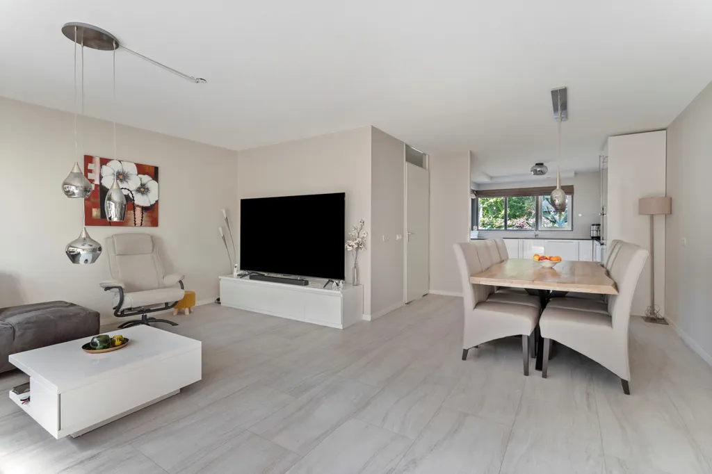 Séjour - Semi-detached House with Garden in Almere