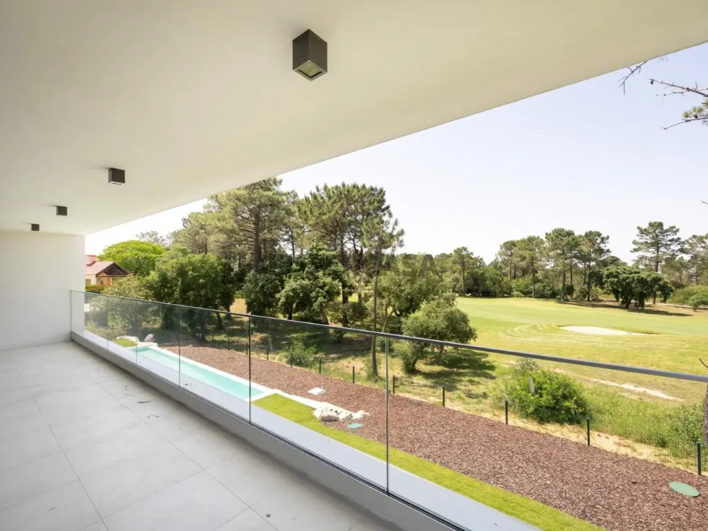 Terrass - Contemporary Villa with Golf View in Sesimbra