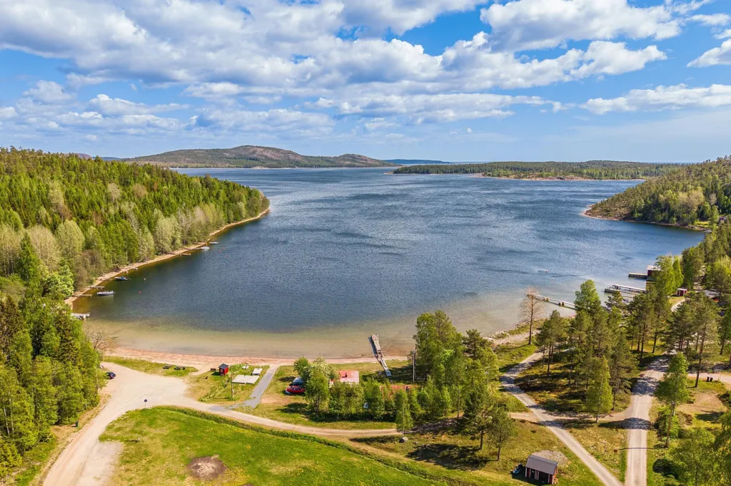 Õhuvaade - Charming Seafront Home with Open Plan in Tranquil Setting