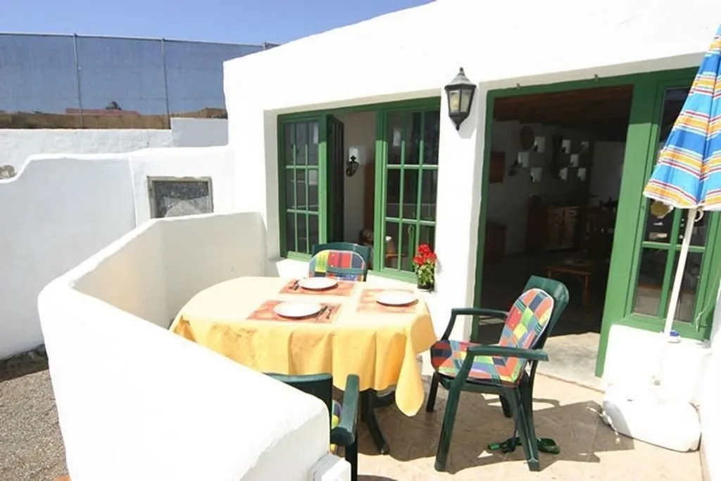 Terrazza - Rustic Farmhouse with Pool near Maspalomas