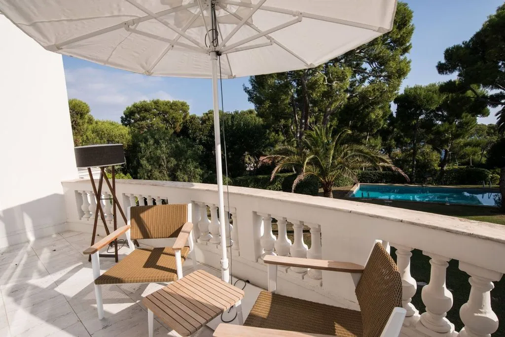 Bassein - Luxury Flat with Pool in Saint-Jean-Cap-Ferrat