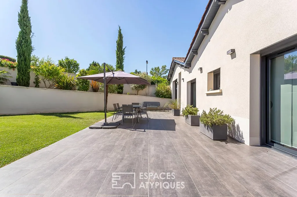 Terrass - Ground Floor Flat in Montanay with Pool
