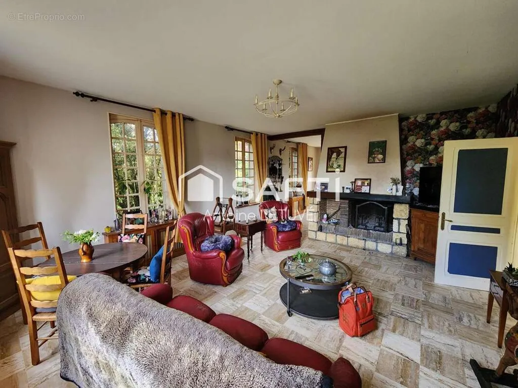 Séjour - Domaine Équestre avec Maison à Lamotte-Warfusée