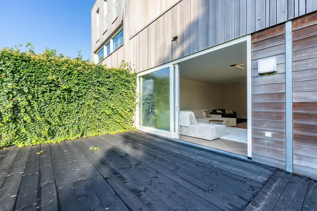 Terrass - High-Quality Villa with Dachterras in Overgooi