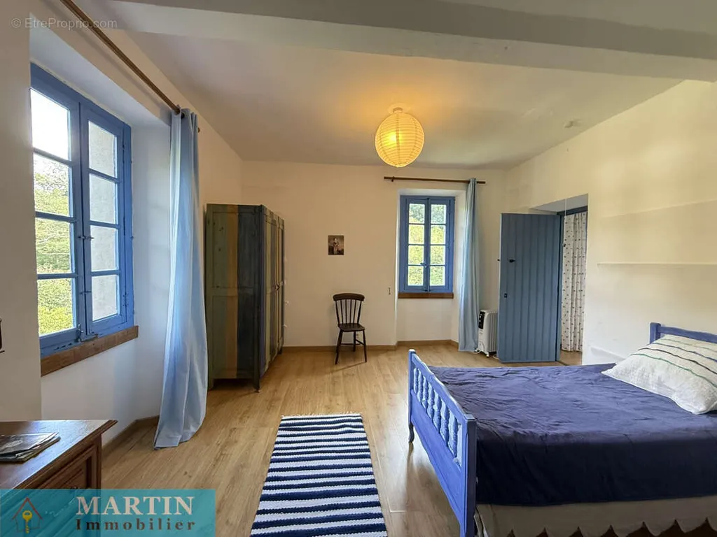 Camere da letto - Mas with River Access in Peaceful Hamlet