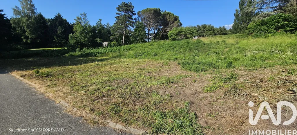 Aed - Buildable Plot with South-West Exposure in Sonnaz