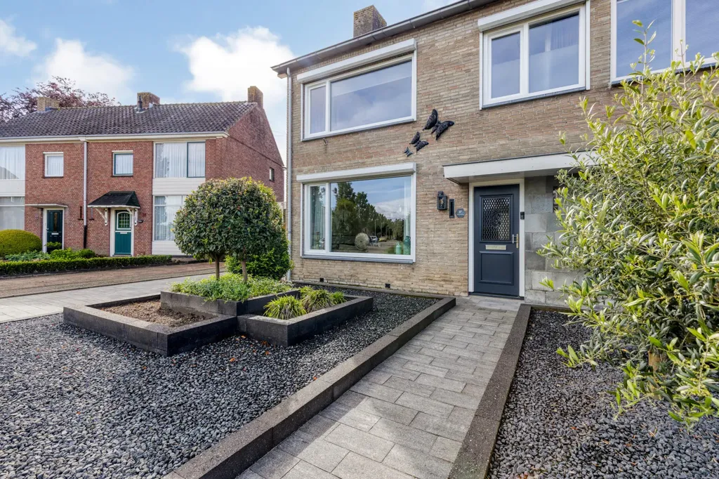 Extérieur - 2/1 Cap House with Double Garage in Wouw