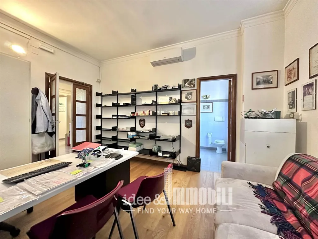 Kabinet - Signorile Apartment with Balcony in Florence