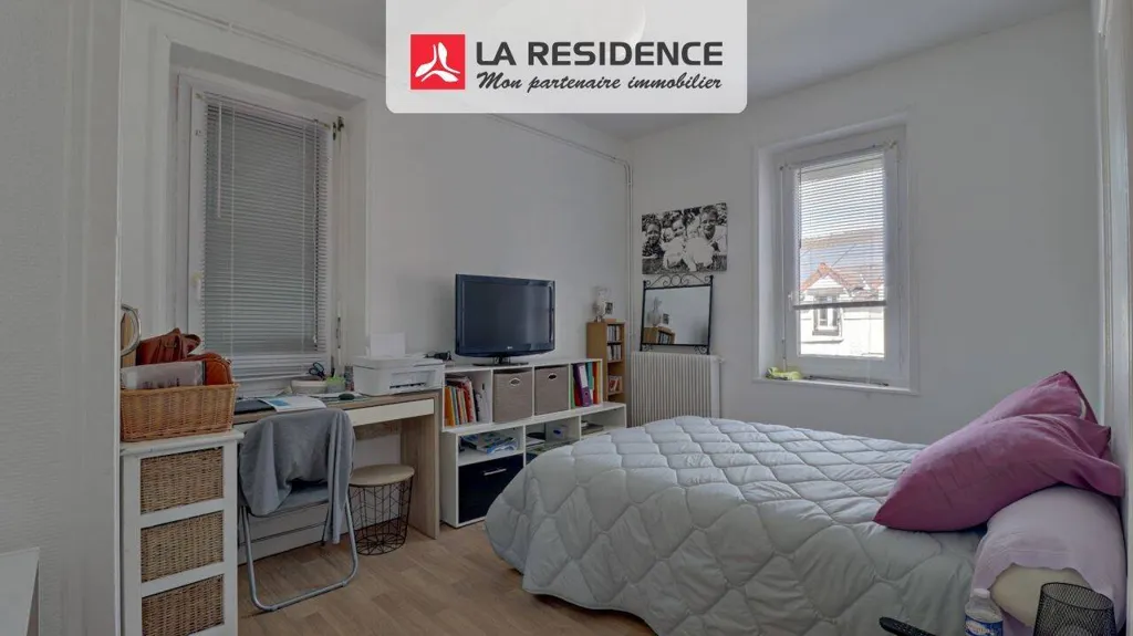 Schlafzimmer - Characterful 1940s Building with Private Gardens in Les Andelys