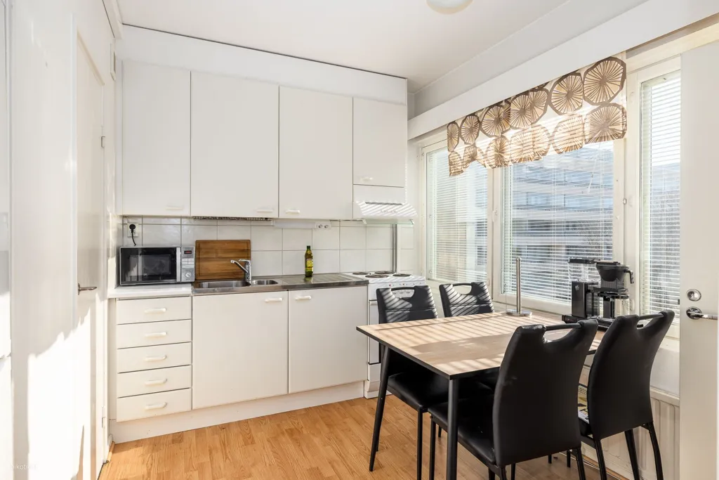 Salle à manger - Modern Flat with Balcony in Vaasa Centre