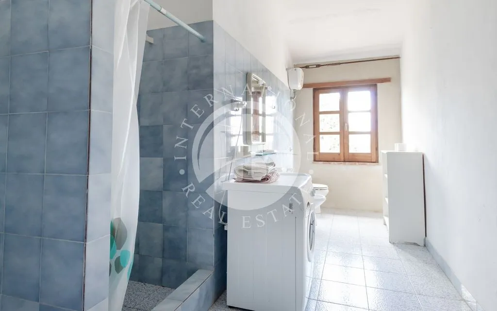 Salles de bain - Luxury Farmhouse with Pools in Radicondoli
