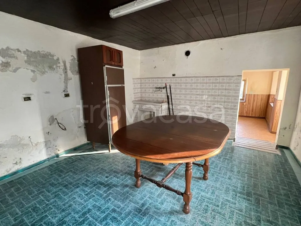 Söögituba - Rustic Casale with Open View in Envie