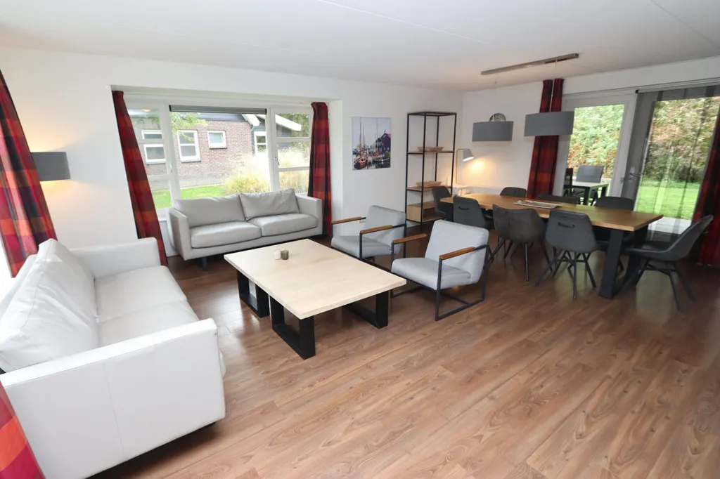 Séjour - Detached House with Veranda in Biddinghuizen