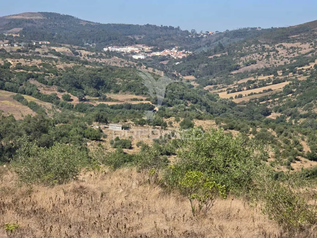 Jardin - Rustic Land with Approved Project in Mafra