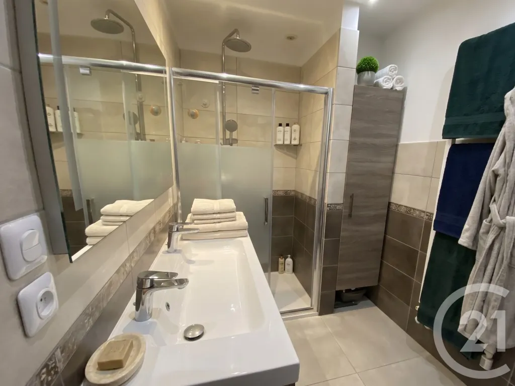 Salles de bain - Appartement 3 Pièces en Centre-Ville à Dole