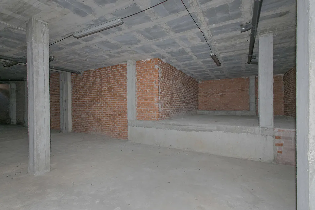 Toad - Commercial Space with Street Access in Terrassa