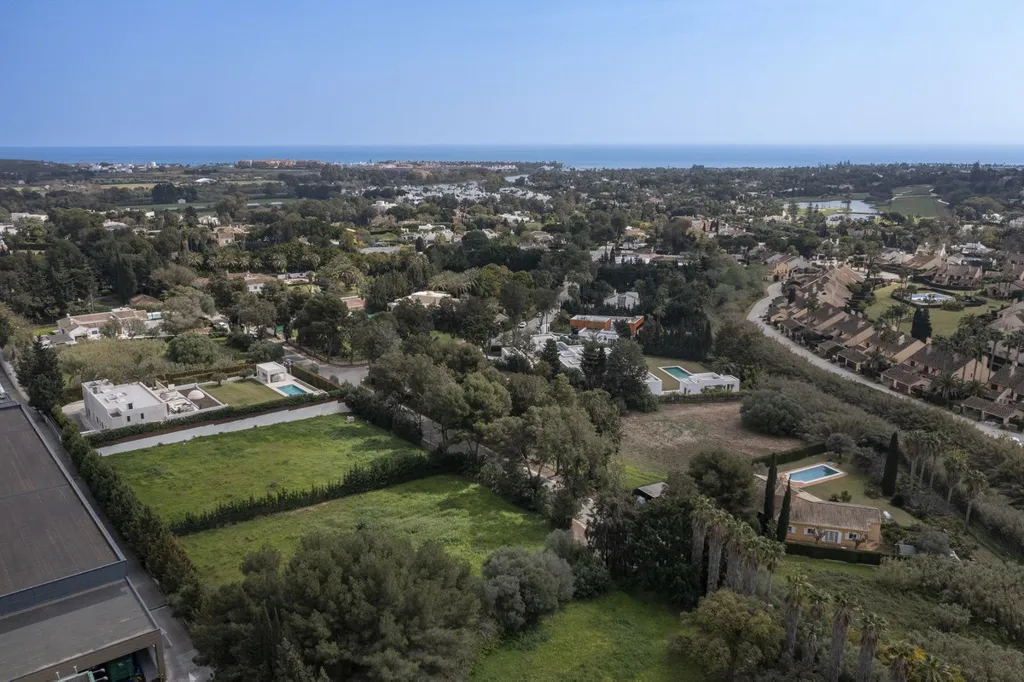 Õhuvaade - Exclusive Plot with Golf Club Proximity in Sotogrande