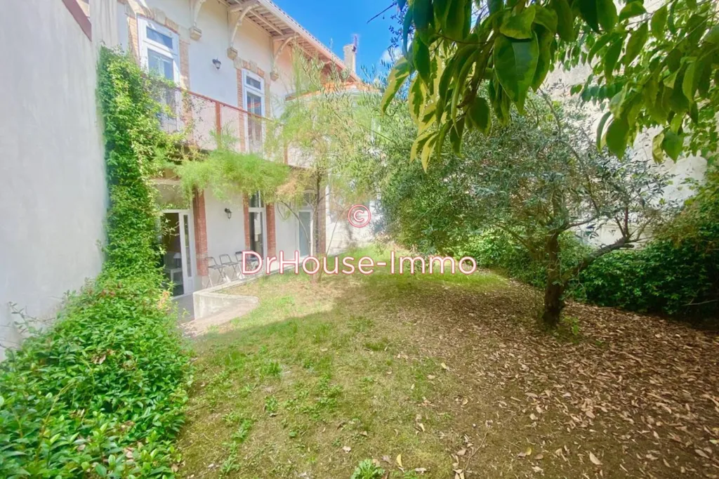 Jardin - Ensemble Immobilier Rénové avec Balcon à Carcassonne