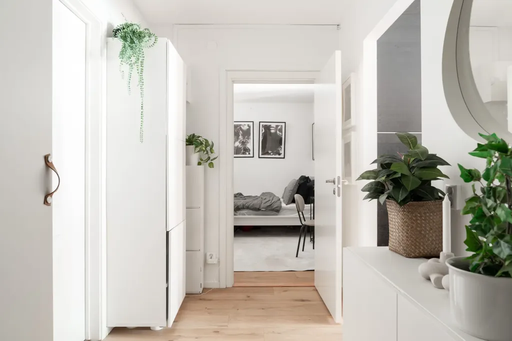 Esik - Converted 4-Bed Flat in Helsingborg Centre