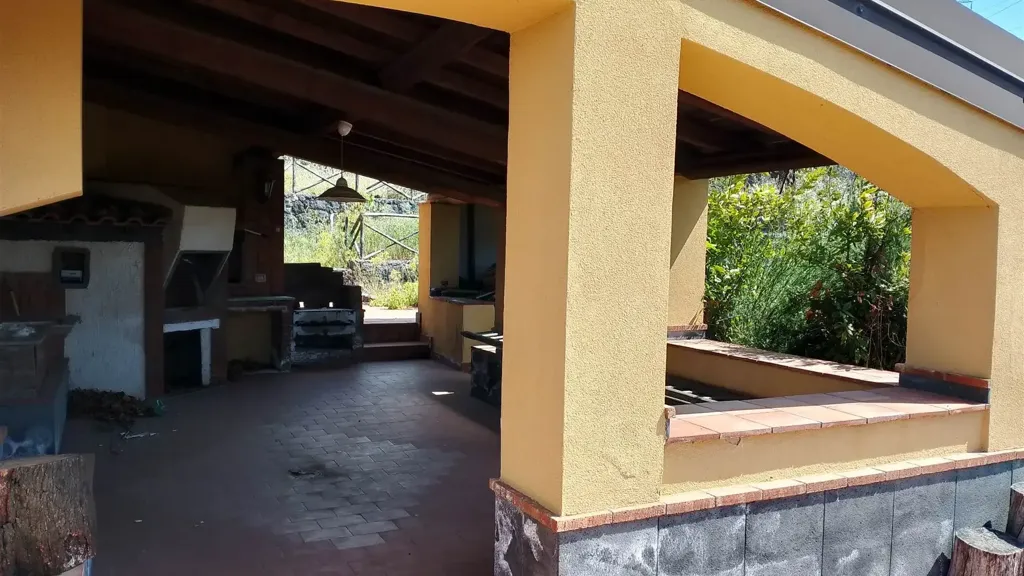 Terrazza - Rustic Villa with Fruit Garden in Pedara