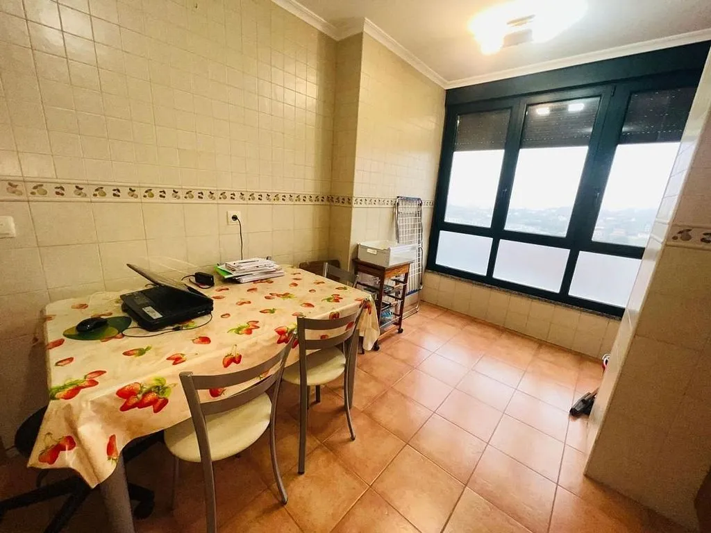 Sala da pranzo - Bright Apartment with Panoramic Views in Barbadás
