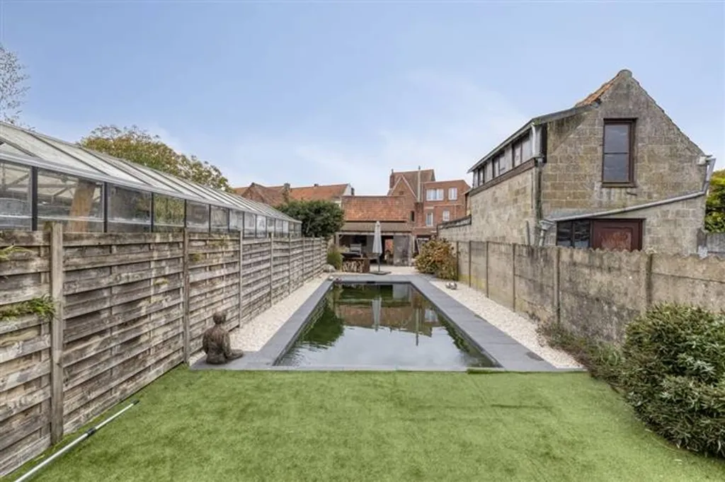 Aed - Characterful House with Garden in Eeklo