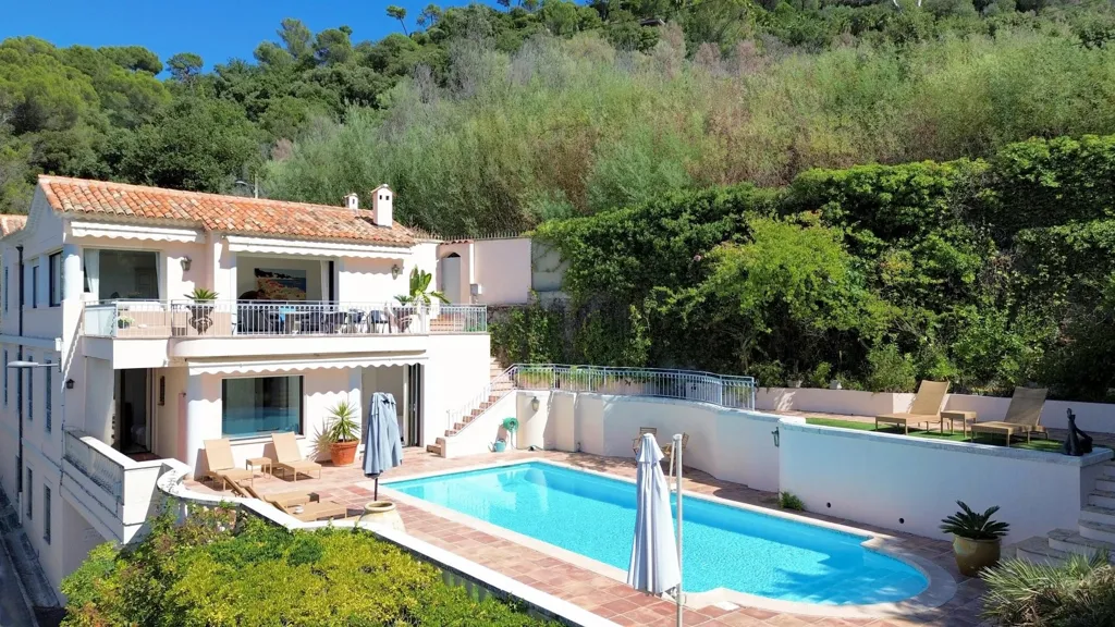 Vista aerea - Villa with Sea View in Cannes
