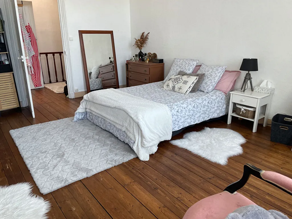 Chambres - Maison en Pierre avec Jardin à Tonnay-Charente