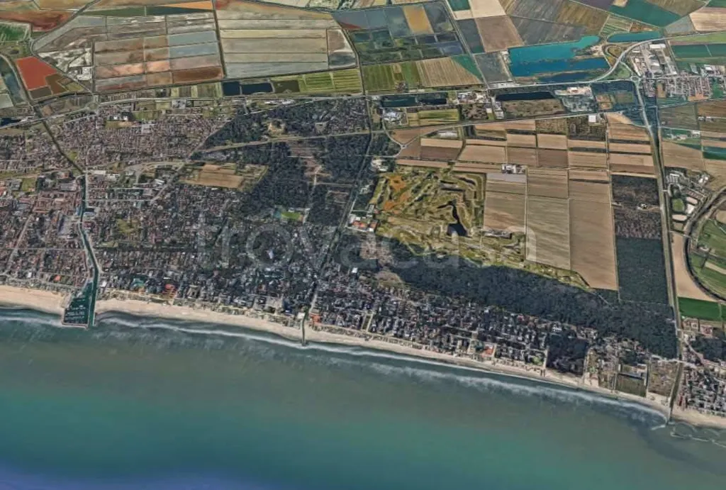 Ground Floor Apartment with Private Garage in Cervia