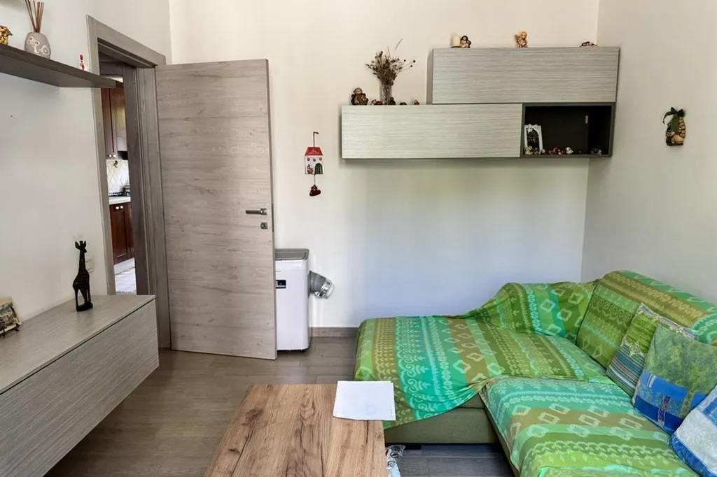 Séjour - Rear-Access Semi-Detached House with Mountain View in Itri