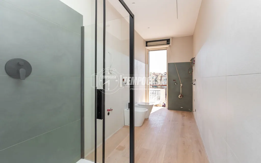 Vannitoad - Fully Refined Apartment with Balcony in Fossano