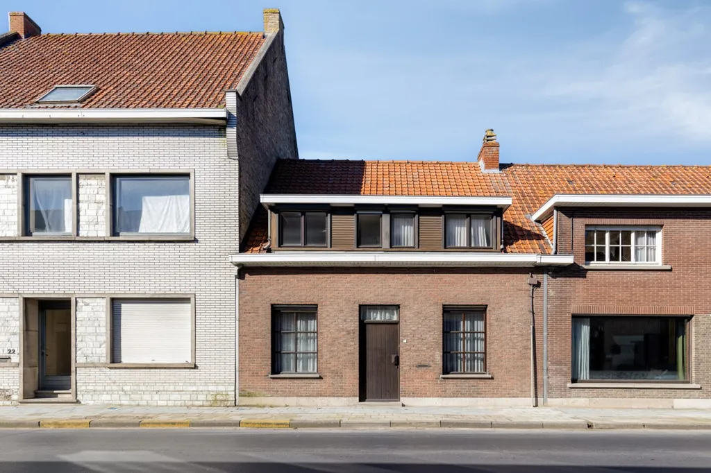 Välivaade - Detached House with Garden in Zarren Centre