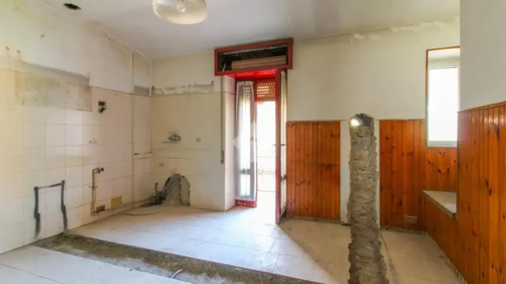 Vannitoad - Triplex with Balcony in Vestone