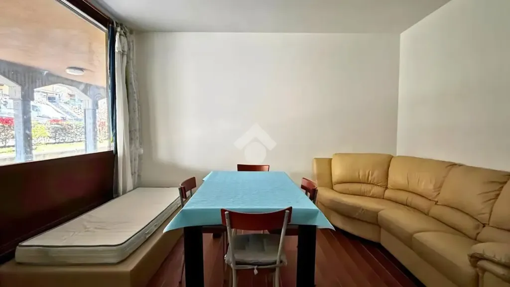 Séjour - Ground Floor Apartment with Balcony near Terme