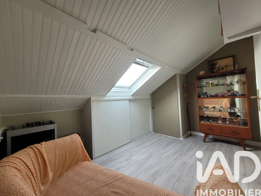 Rooms - 7-Piece House with Large Garage in Blain