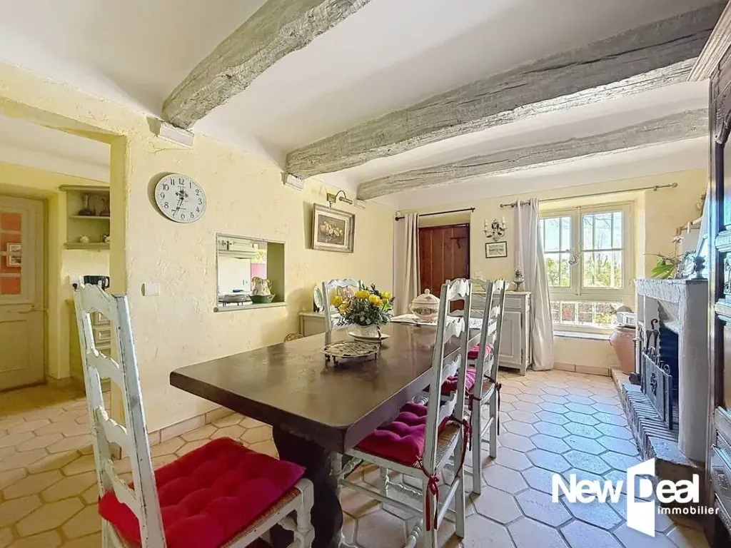 Söögituba - Authentic Bastide with Jacuzzi in Tourrettes