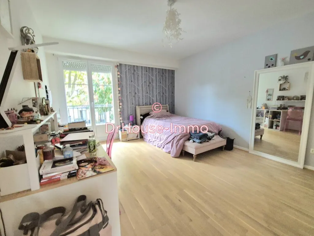 Magamistoad - 7-Piece Apartment with Balconies in Chalon-sur-Saône
