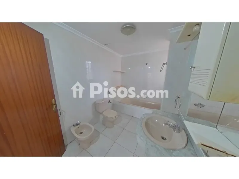 Vannitoad - Apartment with Balcony in Artana