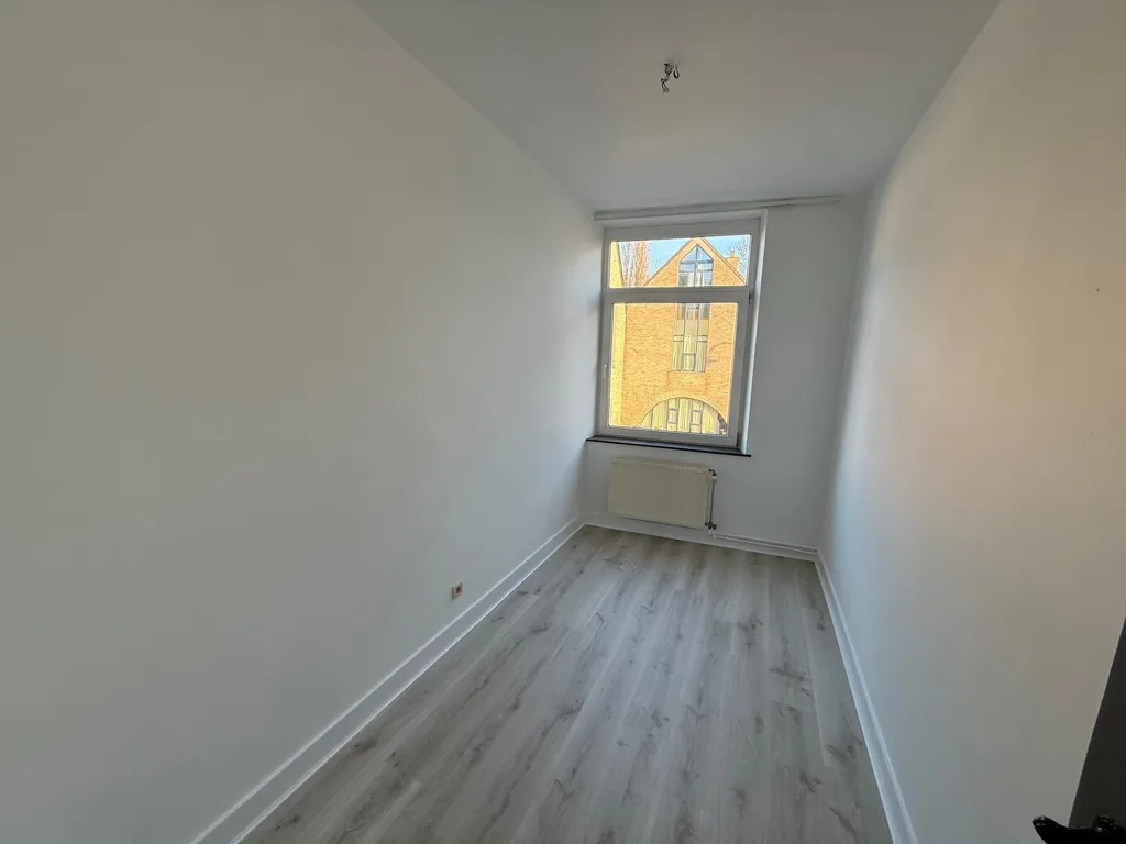 Stanze - Just Renovated Three-Faced House in Perwez