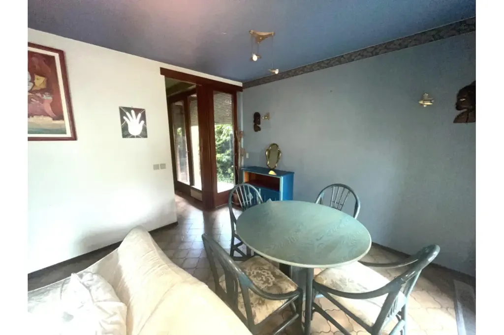 Sala da pranzo - Detached House with Solar Panels in Mariembourg